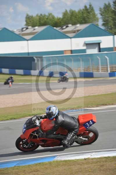 Motorcycle action photographs;donington;donington park leicestershire;donington photographs;event digital images;eventdigitalimages;no limits trackday;peter wileman photography;trackday;trackday digital images;trackday photos