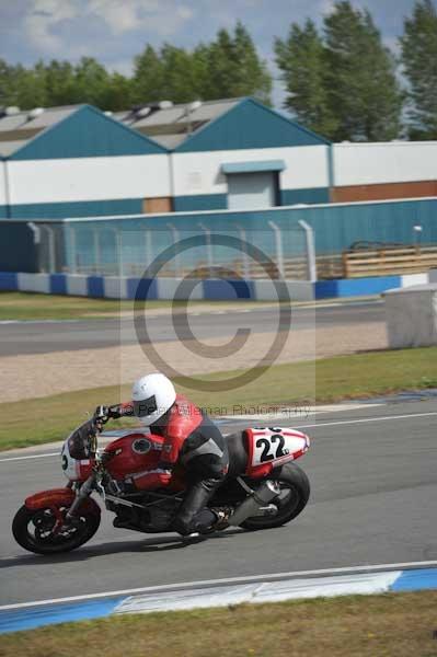 Motorcycle action photographs;donington;donington park leicestershire;donington photographs;event digital images;eventdigitalimages;no limits trackday;peter wileman photography;trackday;trackday digital images;trackday photos