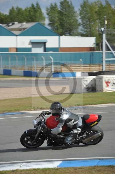 Motorcycle action photographs;donington;donington park leicestershire;donington photographs;event digital images;eventdigitalimages;no limits trackday;peter wileman photography;trackday;trackday digital images;trackday photos