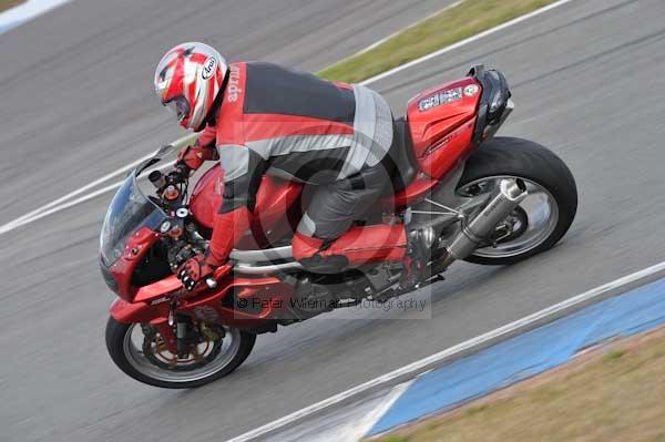 Motorcycle action photographs;donington;donington park leicestershire;donington photographs;event digital images;eventdigitalimages;no limits trackday;peter wileman photography;trackday;trackday digital images;trackday photos