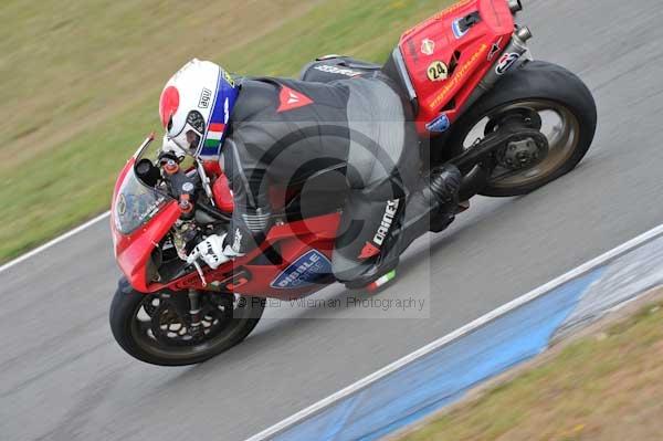 Motorcycle action photographs;donington;donington park leicestershire;donington photographs;event digital images;eventdigitalimages;no limits trackday;peter wileman photography;trackday;trackday digital images;trackday photos