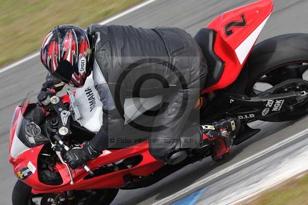 Motorcycle action photographs;donington;donington park leicestershire;donington photographs;event digital images;eventdigitalimages;no limits trackday;peter wileman photography;trackday;trackday digital images;trackday photos