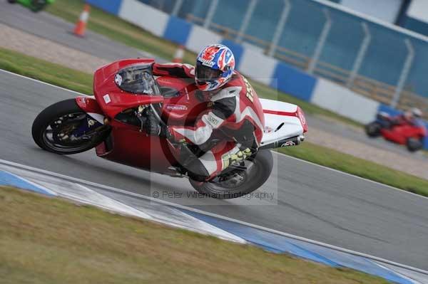 Motorcycle action photographs;donington;donington park leicestershire;donington photographs;event digital images;eventdigitalimages;no limits trackday;peter wileman photography;trackday;trackday digital images;trackday photos
