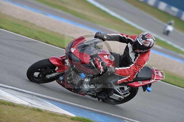 Motorcycle action photographs;donington;donington park leicestershire;donington photographs;event digital images;eventdigitalimages;no limits trackday;peter wileman photography;trackday;trackday digital images;trackday photos