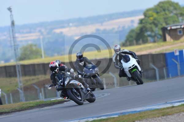 Motorcycle action photographs;donington;donington park leicestershire;donington photographs;event digital images;eventdigitalimages;no limits trackday;peter wileman photography;trackday;trackday digital images;trackday photos