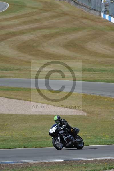 Motorcycle action photographs;donington;donington park leicestershire;donington photographs;event digital images;eventdigitalimages;no limits trackday;peter wileman photography;trackday;trackday digital images;trackday photos