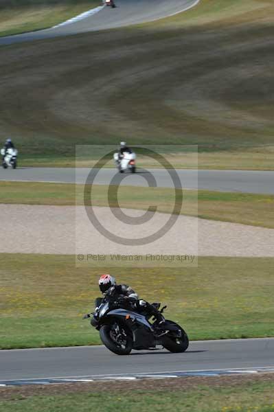 Motorcycle action photographs;donington;donington park leicestershire;donington photographs;event digital images;eventdigitalimages;no limits trackday;peter wileman photography;trackday;trackday digital images;trackday photos