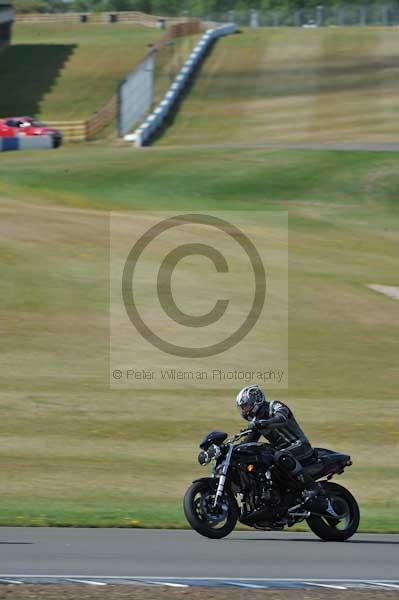 Motorcycle action photographs;donington;donington park leicestershire;donington photographs;event digital images;eventdigitalimages;no limits trackday;peter wileman photography;trackday;trackday digital images;trackday photos