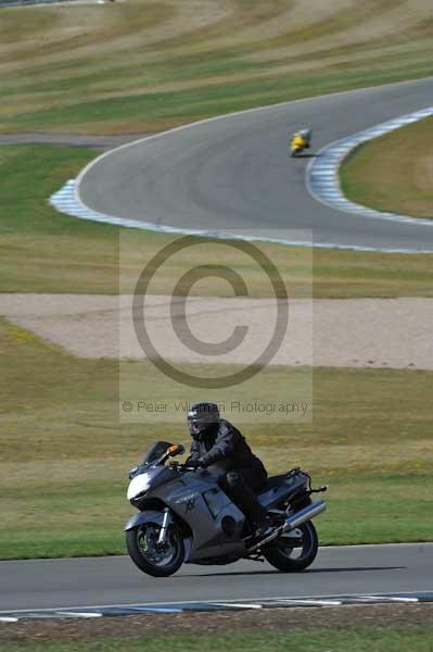 Motorcycle action photographs;donington;donington park leicestershire;donington photographs;event digital images;eventdigitalimages;no limits trackday;peter wileman photography;trackday;trackday digital images;trackday photos