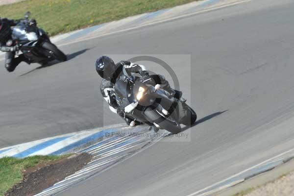 Motorcycle action photographs;donington;donington park leicestershire;donington photographs;event digital images;eventdigitalimages;no limits trackday;peter wileman photography;trackday;trackday digital images;trackday photos