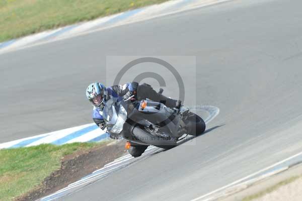 Motorcycle action photographs;donington;donington park leicestershire;donington photographs;event digital images;eventdigitalimages;no limits trackday;peter wileman photography;trackday;trackday digital images;trackday photos