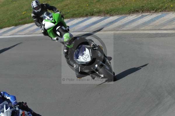 Motorcycle action photographs;donington;donington park leicestershire;donington photographs;event digital images;eventdigitalimages;no limits trackday;peter wileman photography;trackday;trackday digital images;trackday photos