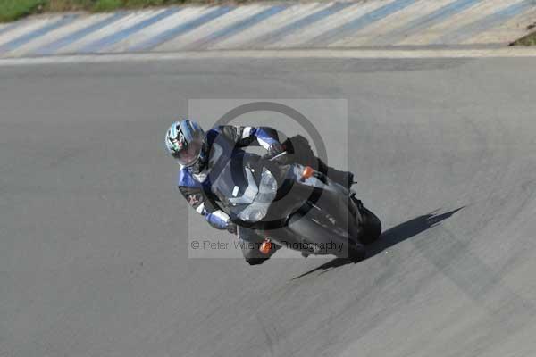 Motorcycle action photographs;donington;donington park leicestershire;donington photographs;event digital images;eventdigitalimages;no limits trackday;peter wileman photography;trackday;trackday digital images;trackday photos