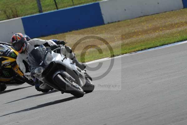 Motorcycle action photographs;donington;donington park leicestershire;donington photographs;event digital images;eventdigitalimages;no limits trackday;peter wileman photography;trackday;trackday digital images;trackday photos