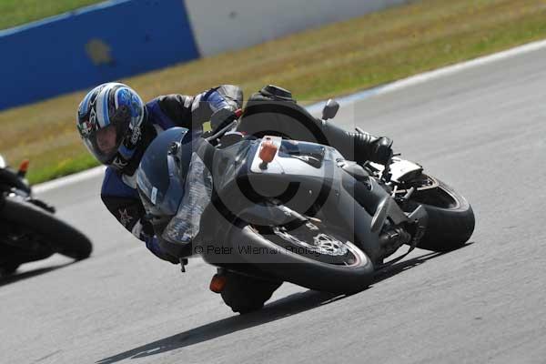 Motorcycle action photographs;donington;donington park leicestershire;donington photographs;event digital images;eventdigitalimages;no limits trackday;peter wileman photography;trackday;trackday digital images;trackday photos