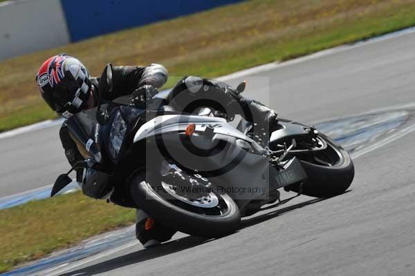 Motorcycle action photographs;donington;donington park leicestershire;donington photographs;event digital images;eventdigitalimages;no limits trackday;peter wileman photography;trackday;trackday digital images;trackday photos