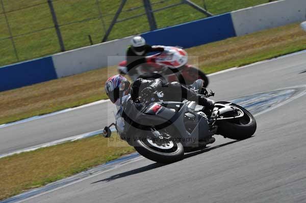 Motorcycle action photographs;donington;donington park leicestershire;donington photographs;event digital images;eventdigitalimages;no limits trackday;peter wileman photography;trackday;trackday digital images;trackday photos