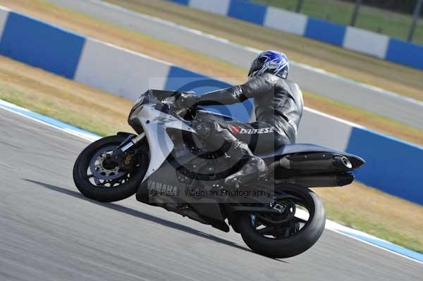 Motorcycle action photographs;donington;donington park leicestershire;donington photographs;event digital images;eventdigitalimages;no limits trackday;peter wileman photography;trackday;trackday digital images;trackday photos