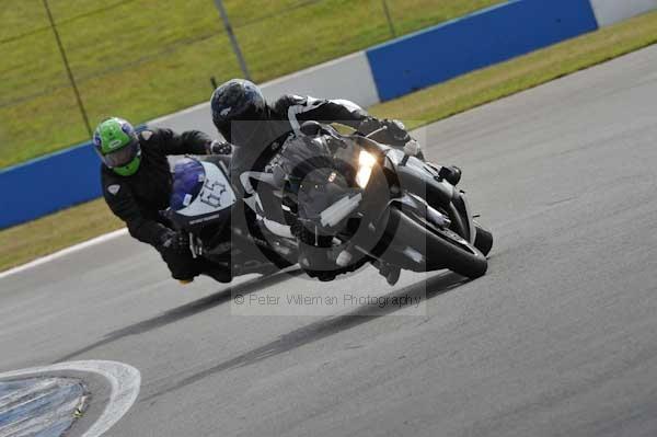 Motorcycle action photographs;donington;donington park leicestershire;donington photographs;event digital images;eventdigitalimages;no limits trackday;peter wileman photography;trackday;trackday digital images;trackday photos