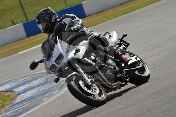 Motorcycle action photographs;donington;donington park leicestershire;donington photographs;event digital images;eventdigitalimages;no limits trackday;peter wileman photography;trackday;trackday digital images;trackday photos