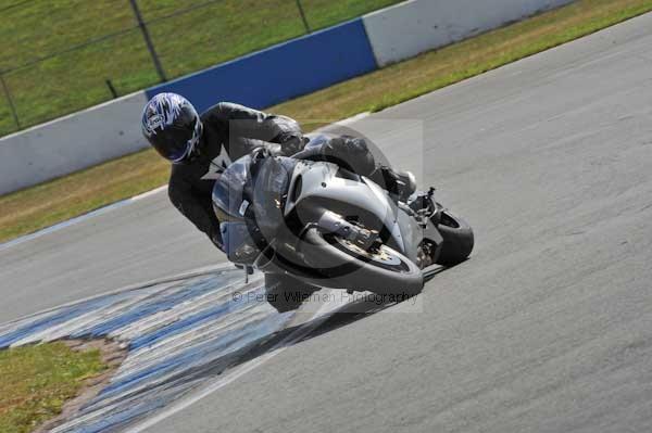 Motorcycle action photographs;donington;donington park leicestershire;donington photographs;event digital images;eventdigitalimages;no limits trackday;peter wileman photography;trackday;trackday digital images;trackday photos
