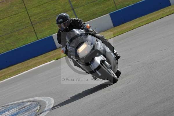 Motorcycle action photographs;donington;donington park leicestershire;donington photographs;event digital images;eventdigitalimages;no limits trackday;peter wileman photography;trackday;trackday digital images;trackday photos