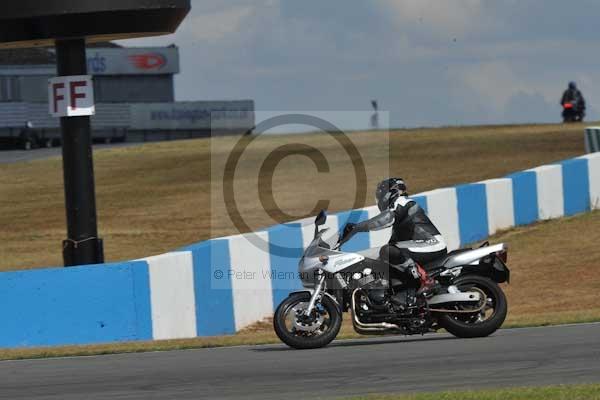 Motorcycle action photographs;donington;donington park leicestershire;donington photographs;event digital images;eventdigitalimages;no limits trackday;peter wileman photography;trackday;trackday digital images;trackday photos