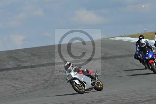Motorcycle action photographs;donington;donington park leicestershire;donington photographs;event digital images;eventdigitalimages;no limits trackday;peter wileman photography;trackday;trackday digital images;trackday photos