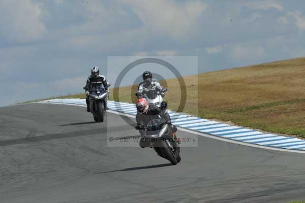 Motorcycle action photographs;donington;donington park leicestershire;donington photographs;event digital images;eventdigitalimages;no limits trackday;peter wileman photography;trackday;trackday digital images;trackday photos