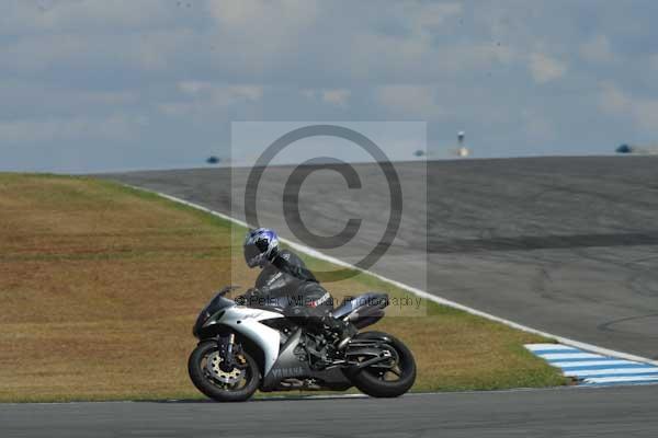 Motorcycle action photographs;donington;donington park leicestershire;donington photographs;event digital images;eventdigitalimages;no limits trackday;peter wileman photography;trackday;trackday digital images;trackday photos