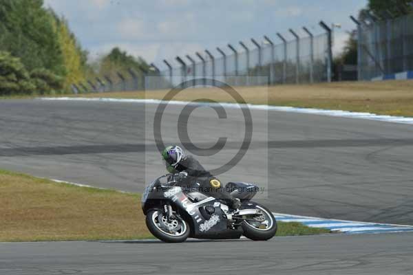 Motorcycle action photographs;donington;donington park leicestershire;donington photographs;event digital images;eventdigitalimages;no limits trackday;peter wileman photography;trackday;trackday digital images;trackday photos