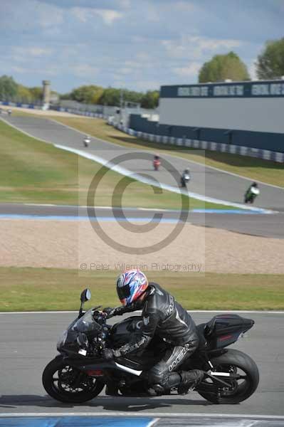 Motorcycle action photographs;donington;donington park leicestershire;donington photographs;event digital images;eventdigitalimages;no limits trackday;peter wileman photography;trackday;trackday digital images;trackday photos