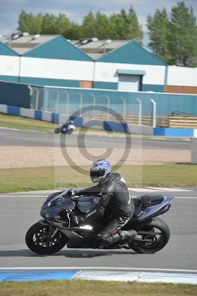 Motorcycle action photographs;donington;donington park leicestershire;donington photographs;event digital images;eventdigitalimages;no limits trackday;peter wileman photography;trackday;trackday digital images;trackday photos