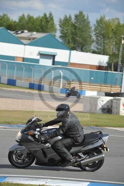 Motorcycle action photographs;donington;donington park leicestershire;donington photographs;event digital images;eventdigitalimages;no limits trackday;peter wileman photography;trackday;trackday digital images;trackday photos