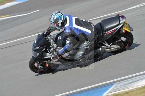 Motorcycle action photographs;donington;donington park leicestershire;donington photographs;event digital images;eventdigitalimages;no limits trackday;peter wileman photography;trackday;trackday digital images;trackday photos