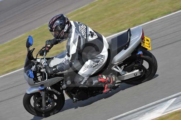 Motorcycle action photographs;donington;donington park leicestershire;donington photographs;event digital images;eventdigitalimages;no limits trackday;peter wileman photography;trackday;trackday digital images;trackday photos