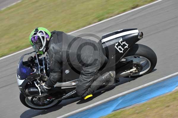 Motorcycle action photographs;donington;donington park leicestershire;donington photographs;event digital images;eventdigitalimages;no limits trackday;peter wileman photography;trackday;trackday digital images;trackday photos