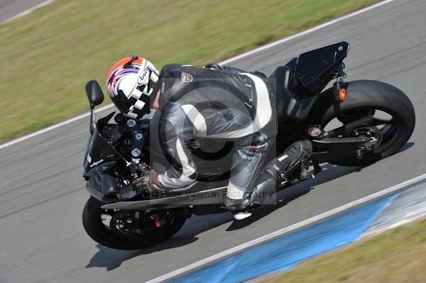 Motorcycle action photographs;donington;donington park leicestershire;donington photographs;event digital images;eventdigitalimages;no limits trackday;peter wileman photography;trackday;trackday digital images;trackday photos