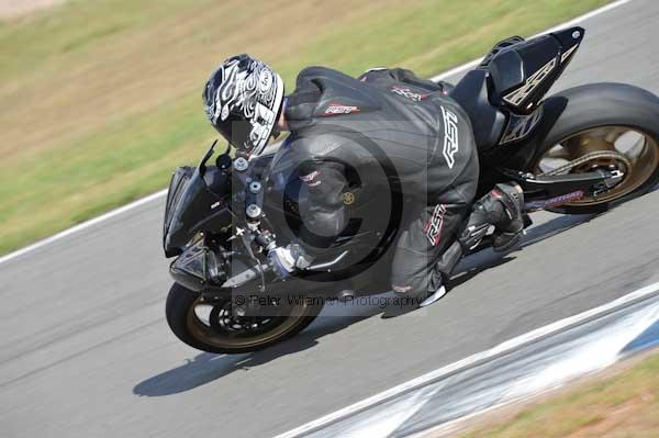 Motorcycle action photographs;donington;donington park leicestershire;donington photographs;event digital images;eventdigitalimages;no limits trackday;peter wileman photography;trackday;trackday digital images;trackday photos