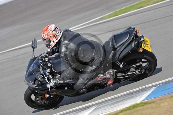 Motorcycle action photographs;donington;donington park leicestershire;donington photographs;event digital images;eventdigitalimages;no limits trackday;peter wileman photography;trackday;trackday digital images;trackday photos