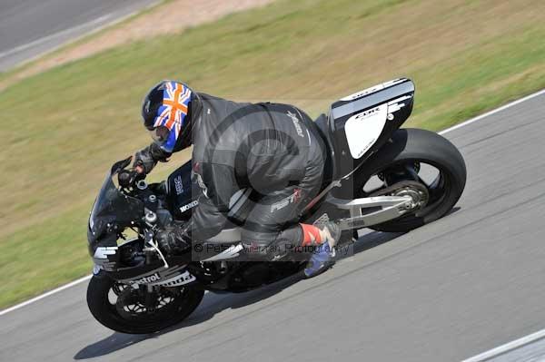 Motorcycle action photographs;donington;donington park leicestershire;donington photographs;event digital images;eventdigitalimages;no limits trackday;peter wileman photography;trackday;trackday digital images;trackday photos