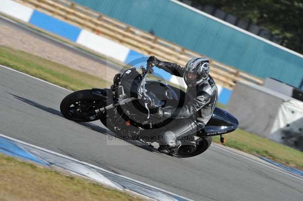 Motorcycle action photographs;donington;donington park leicestershire;donington photographs;event digital images;eventdigitalimages;no limits trackday;peter wileman photography;trackday;trackday digital images;trackday photos