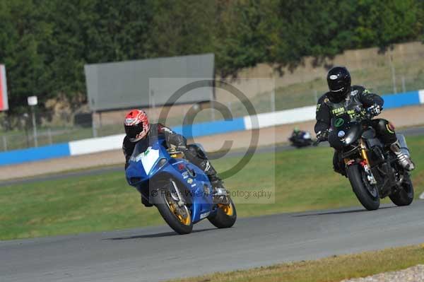 Motorcycle action photographs;donington;donington park leicestershire;donington photographs;event digital images;eventdigitalimages;no limits trackday;peter wileman photography;trackday;trackday digital images;trackday photos