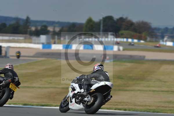 Motorcycle action photographs;donington;donington park leicestershire;donington photographs;event digital images;eventdigitalimages;no limits trackday;peter wileman photography;trackday;trackday digital images;trackday photos