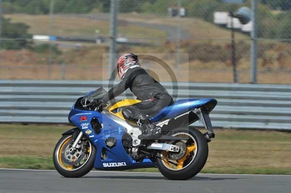 Motorcycle action photographs;donington;donington park leicestershire;donington photographs;event digital images;eventdigitalimages;no limits trackday;peter wileman photography;trackday;trackday digital images;trackday photos