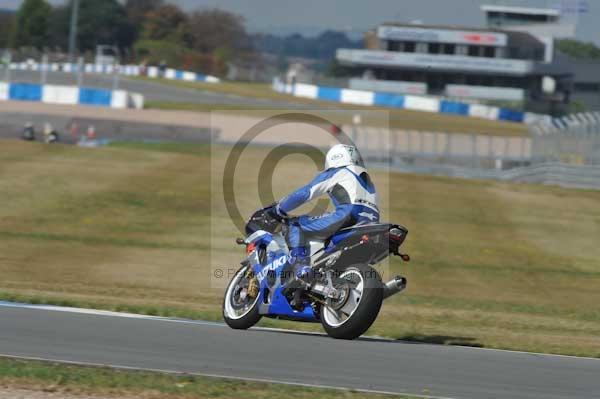 Motorcycle action photographs;donington;donington park leicestershire;donington photographs;event digital images;eventdigitalimages;no limits trackday;peter wileman photography;trackday;trackday digital images;trackday photos