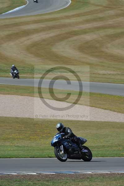 Motorcycle action photographs;donington;donington park leicestershire;donington photographs;event digital images;eventdigitalimages;no limits trackday;peter wileman photography;trackday;trackday digital images;trackday photos