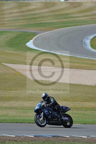 Motorcycle action photographs;donington;donington park leicestershire;donington photographs;event digital images;eventdigitalimages;no limits trackday;peter wileman photography;trackday;trackday digital images;trackday photos