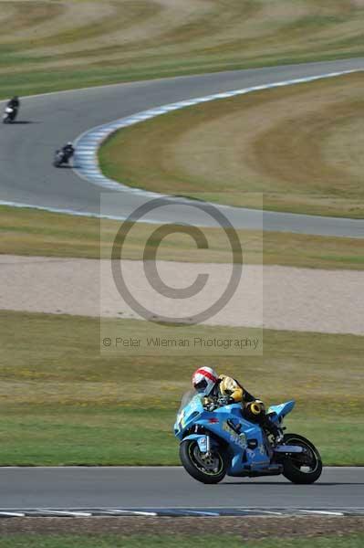 Motorcycle action photographs;donington;donington park leicestershire;donington photographs;event digital images;eventdigitalimages;no limits trackday;peter wileman photography;trackday;trackday digital images;trackday photos