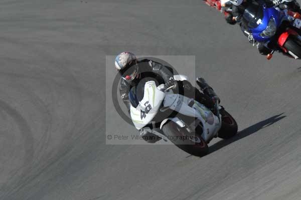 Motorcycle action photographs;donington;donington park leicestershire;donington photographs;event digital images;eventdigitalimages;no limits trackday;peter wileman photography;trackday;trackday digital images;trackday photos